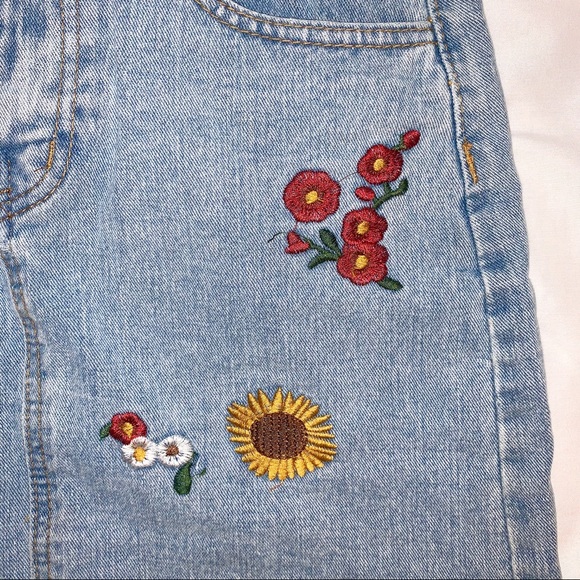 Flower Embroidered Denim Skirt - Picture 3 of 5